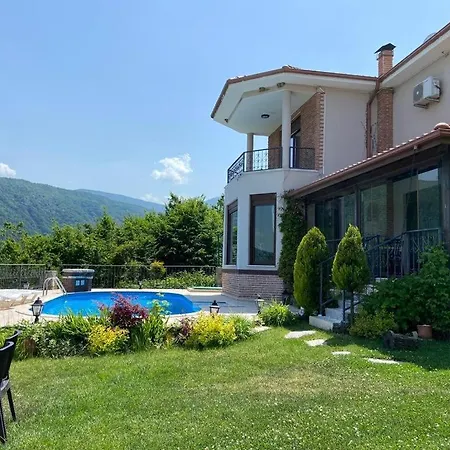 Holiday Dibektas - Isitmali Havuz *