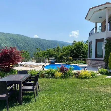 Holiday Dibektas - Isitmali Havuz * Sapanca