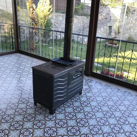 Holiday Dibektas - Isitmali Havuz Villa Sapanca