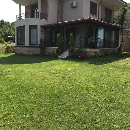 Holiday Dibektas - Isitmali Havuz Villa Sapanca