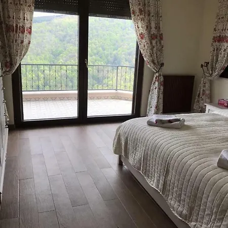 Holiday Dibektas - Isitmali Havuz * Sapanca
