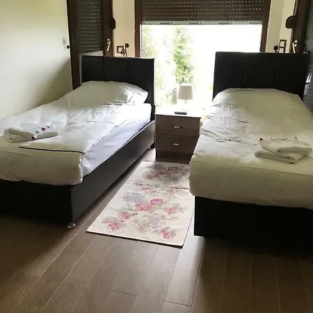 Holiday Dibektas - Isitmali Havuz Sapanca