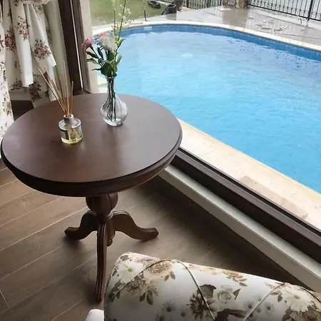 Villa Holiday Dibektas - Isitmali Havuz