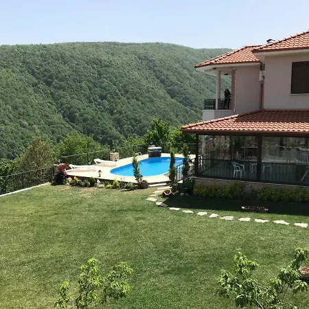 Holiday Dibektas - Isitmali Havuz * Sapanca