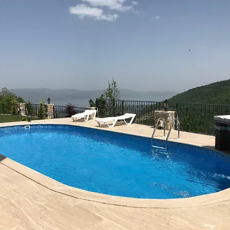 Holiday Dibektas - Isitmali Havuz